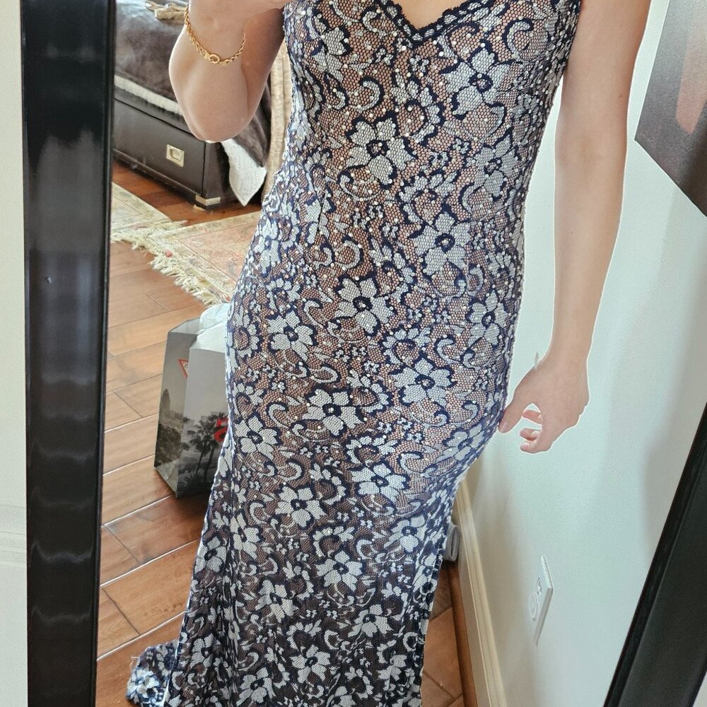 Beautiful formal dress!